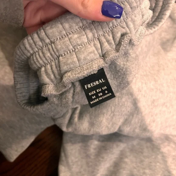 Gray Skull Print Joggers - Picture 8 of 8